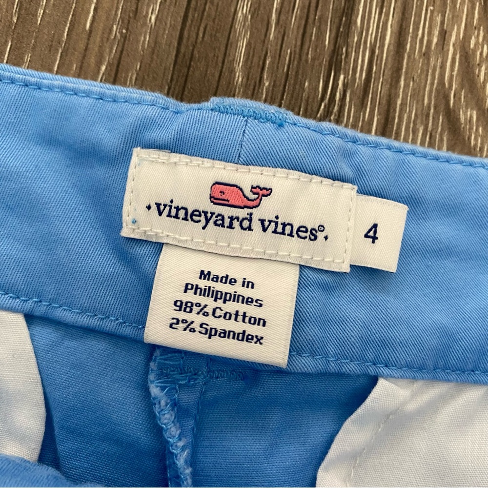 Vineyard Vines Women’s Light Blue Chino Shorts - Picture 4 of 9